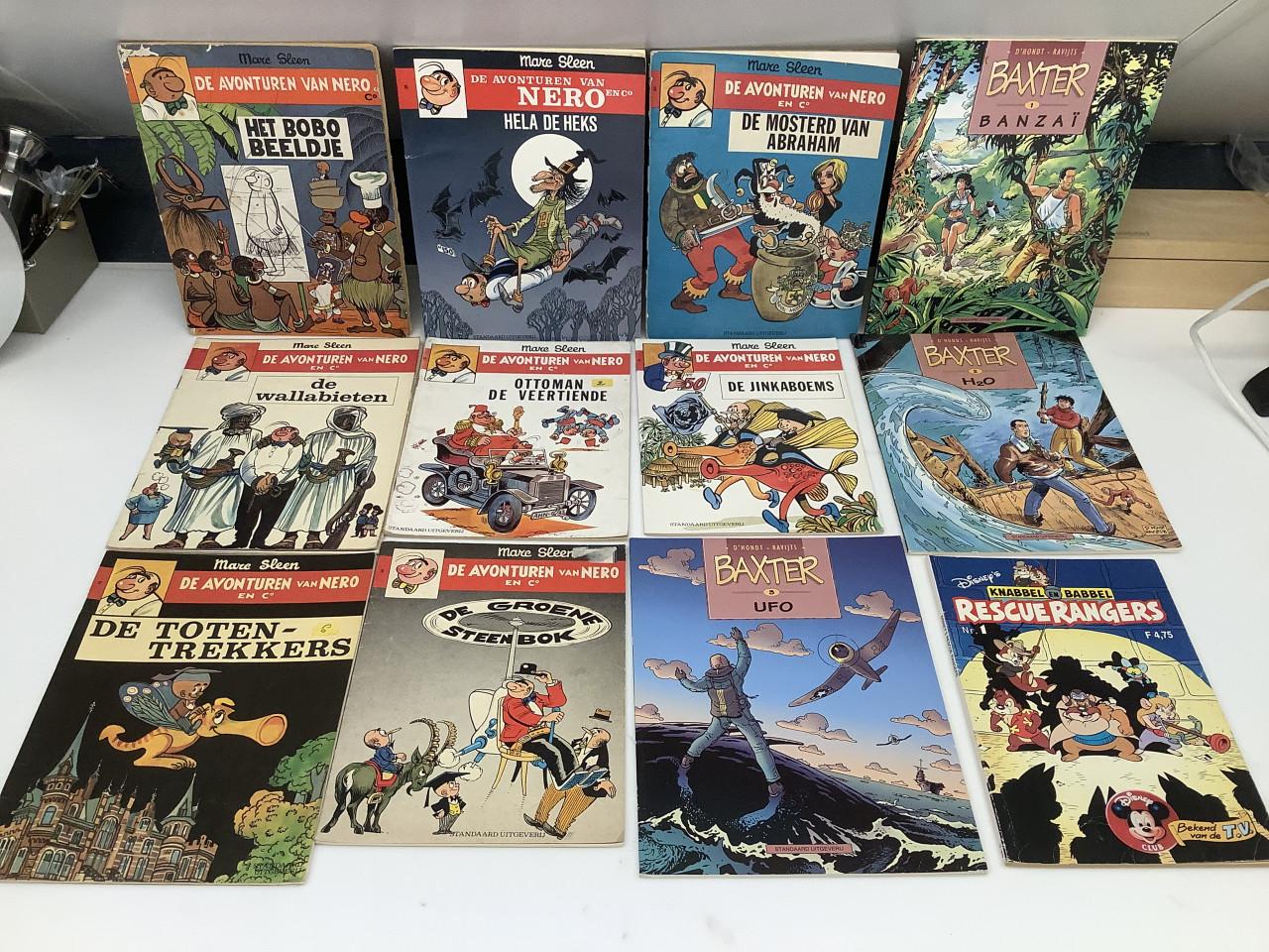 Stapel van ca 60 stripboeken, alles in 1 koop op te halen voor €50,00