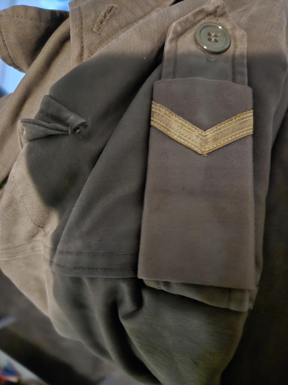 Pakket legerkleding KL Oa. Jas 1970 maat 88-92