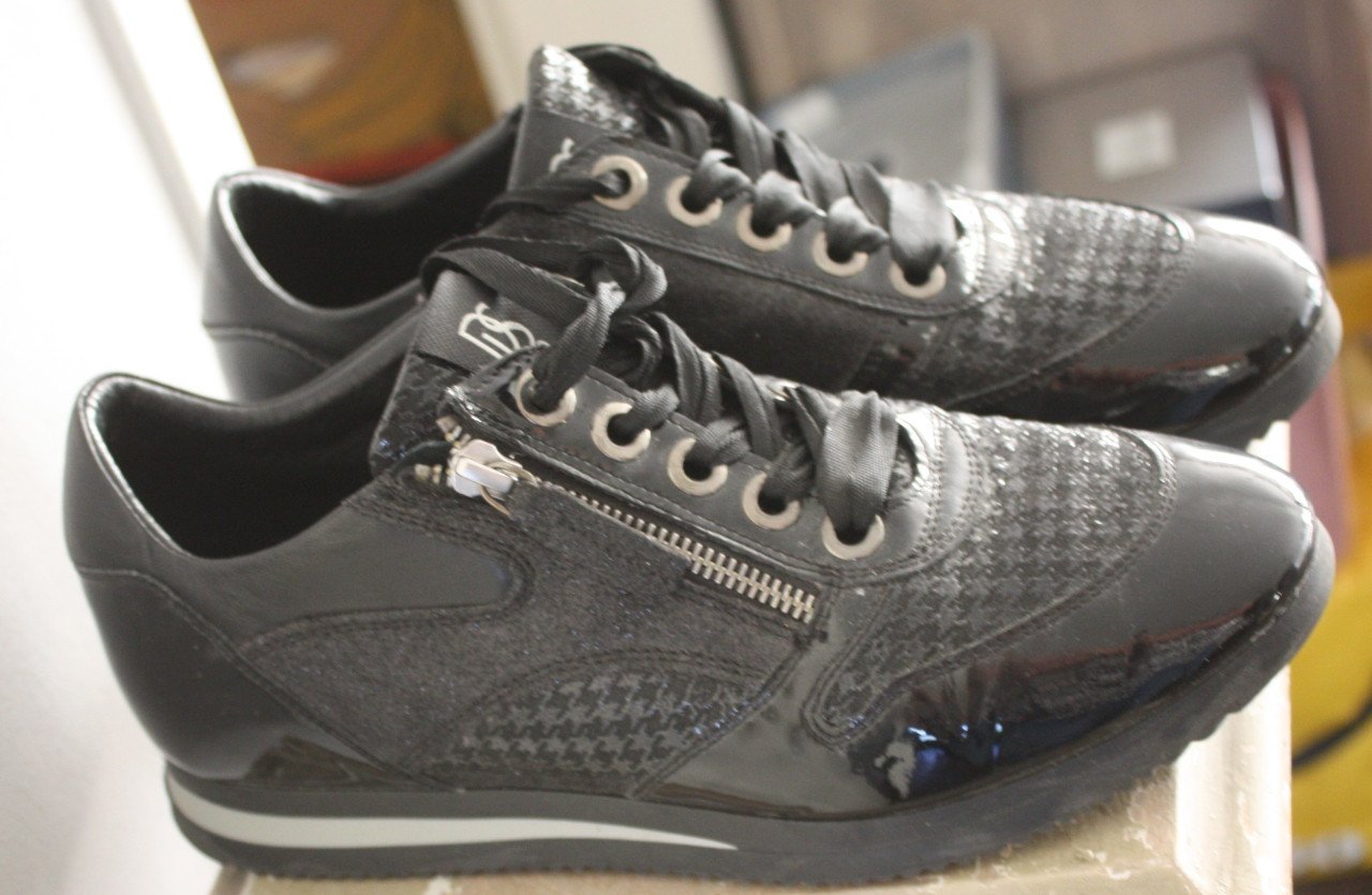 DL Sport sneakers schoenen maat 39