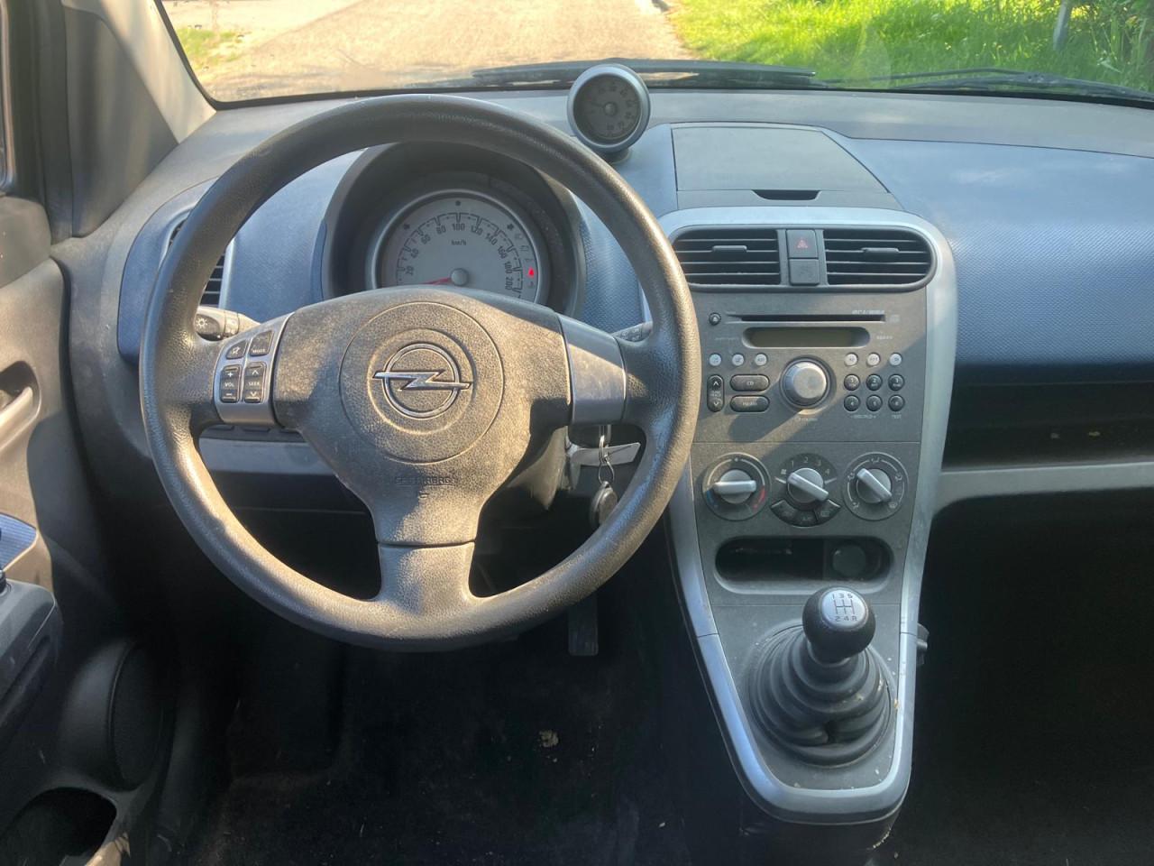 Opel Agila 1.0