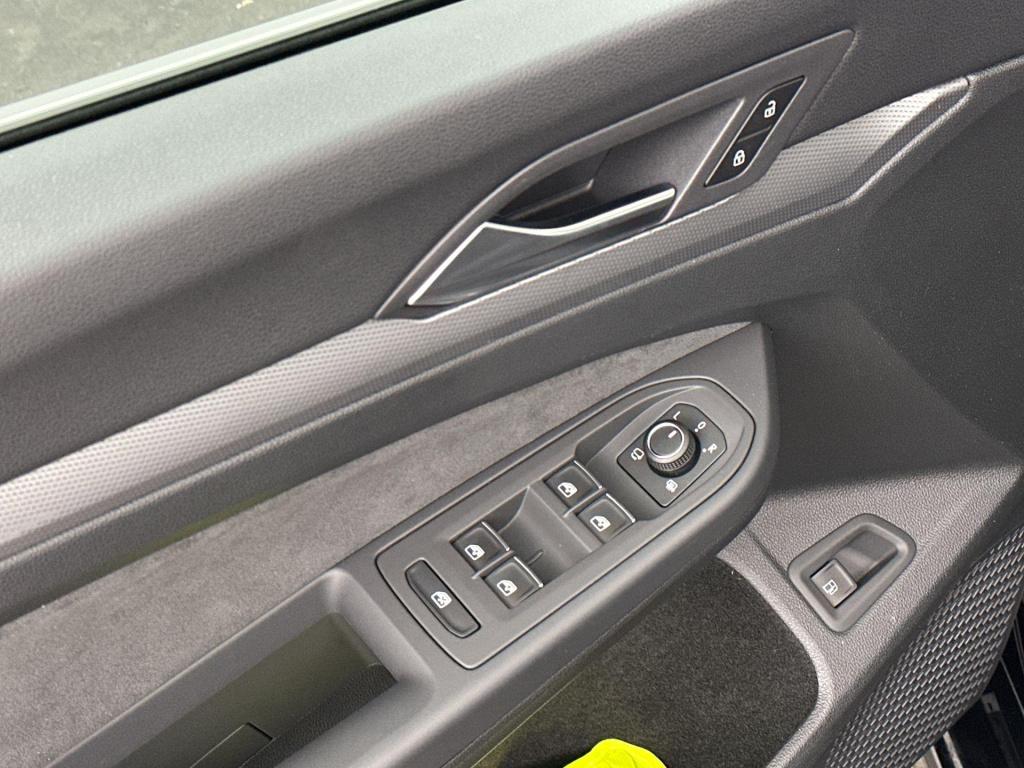 Volkswagen Golf style plug in hybride 204 pk