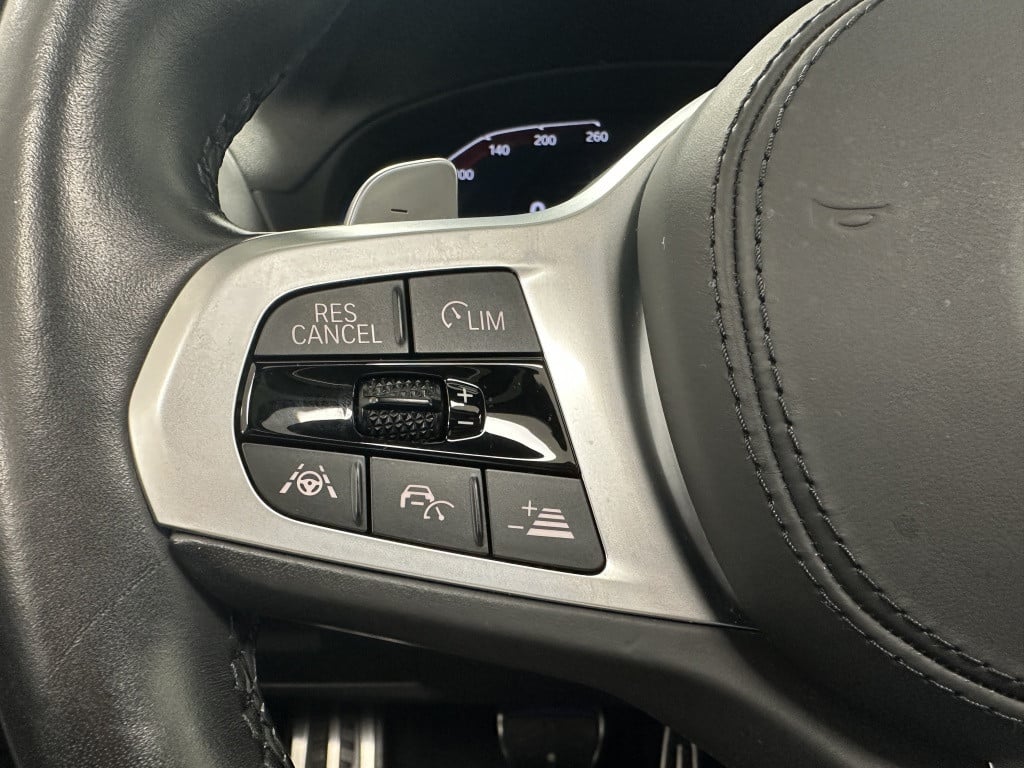 BMW X3 xdrive30e m-sport | adaptief cc. | panoramadak | 21'' |