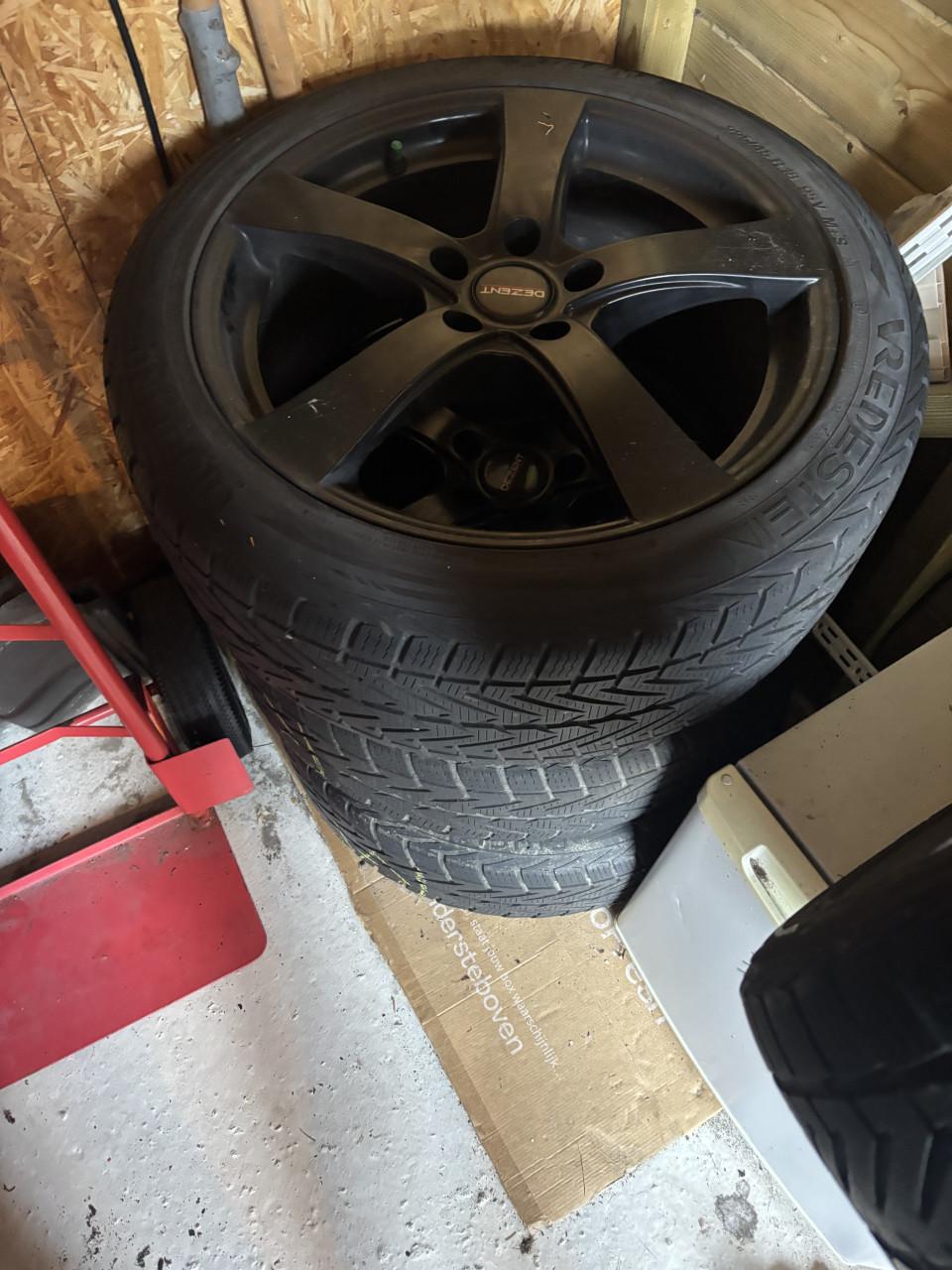 18 inch zwarte Dezent velgen