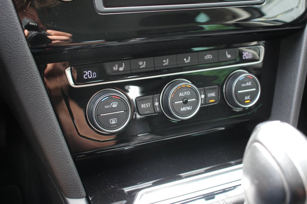 Volkswagen Passat variant 1.4 tsi act highline - dsg - leder - stoel verw -