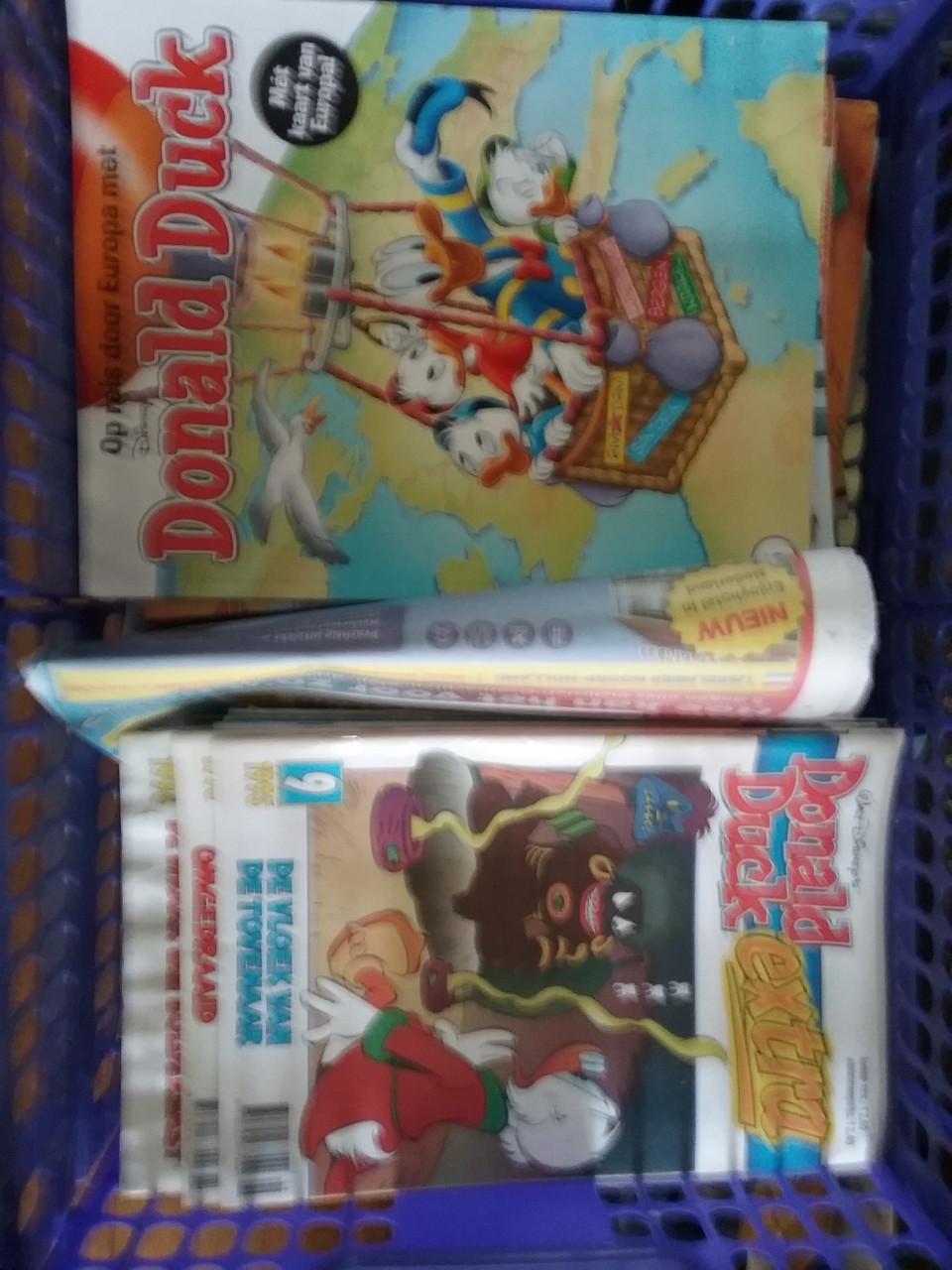 100 x Extra Donald Duck's &................... SPROOKJES boeken