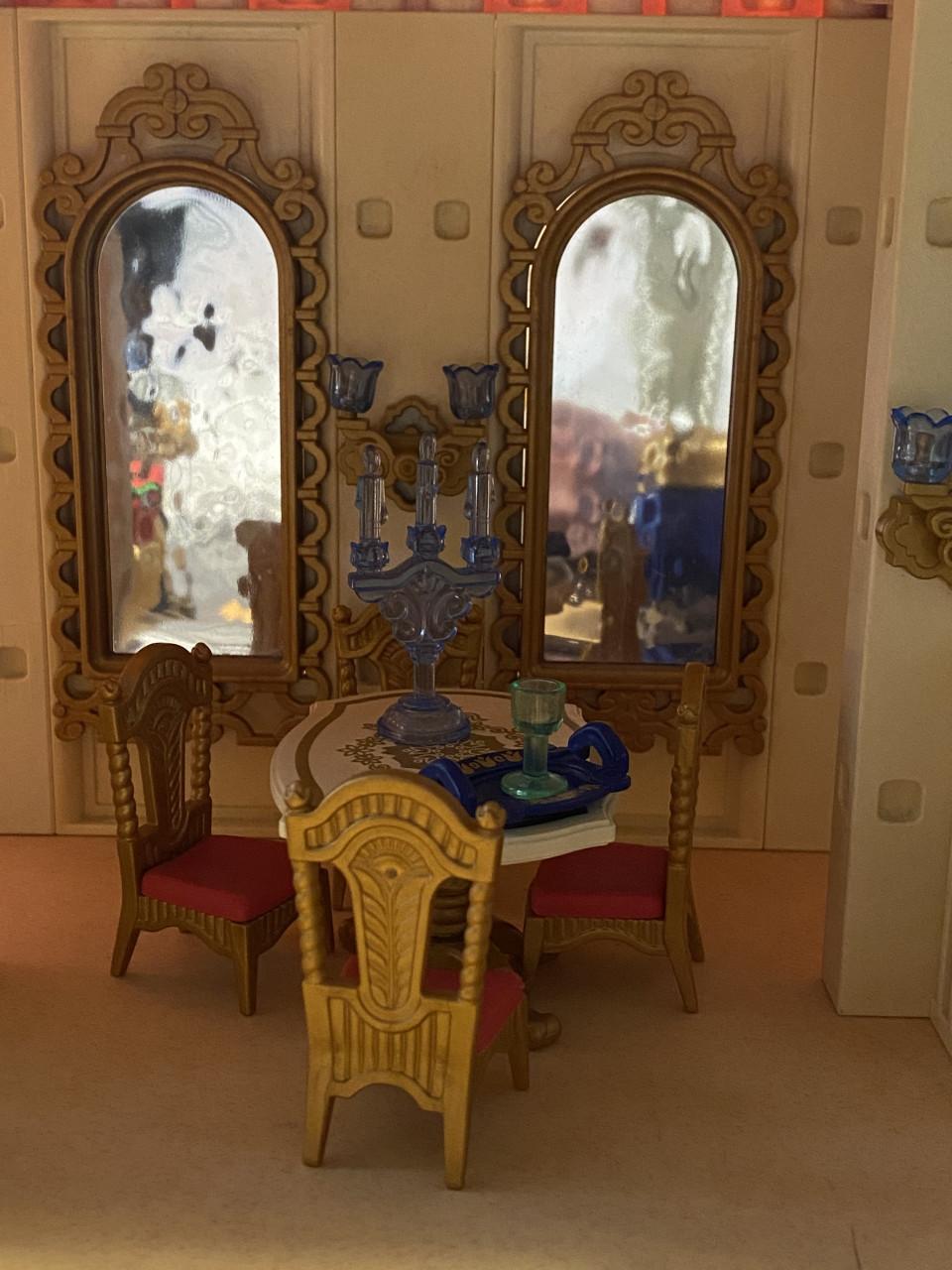 Playmobil kasteel met keuken en veel extra’s