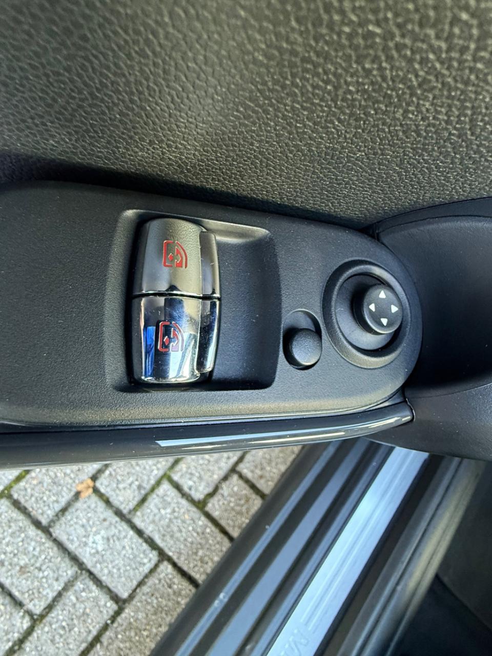 Mini One mini 1.2 pepper business