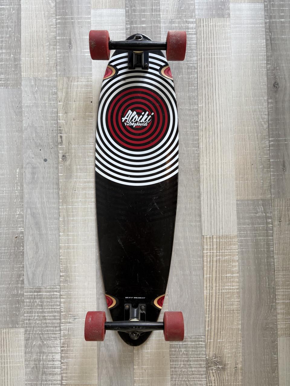 Ailoki longboard
