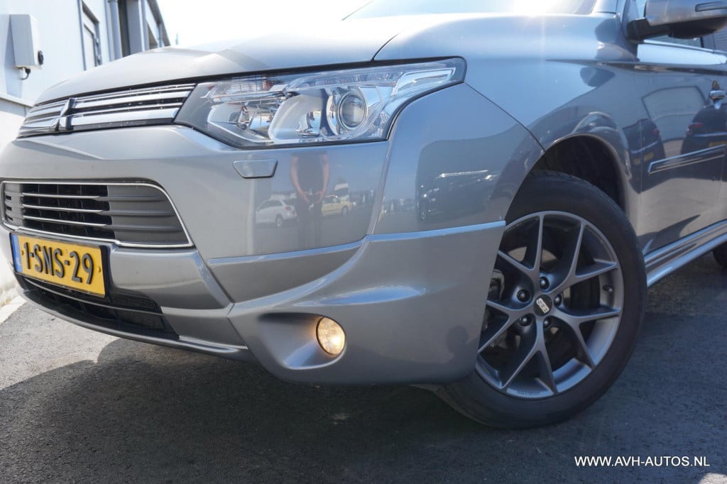 Mitsubishi Outlander 2.0 phev instyle