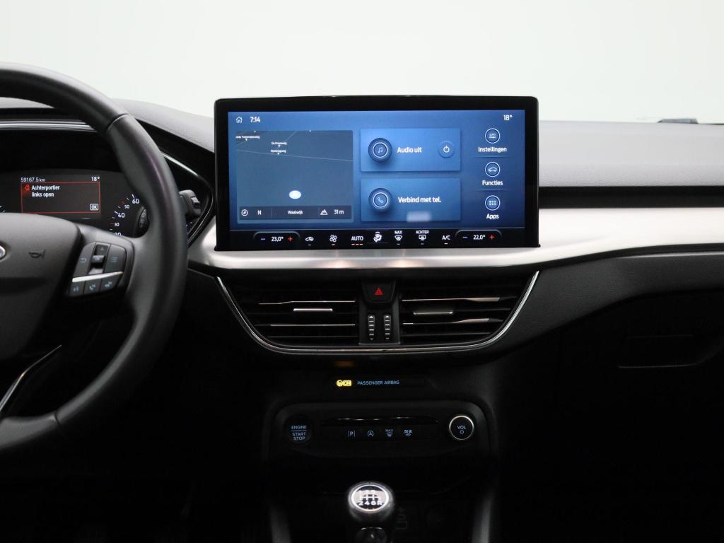 Ford Focus wagon 1.0 ecoboost hybrid titanium navigatie | pdc | apple carpl