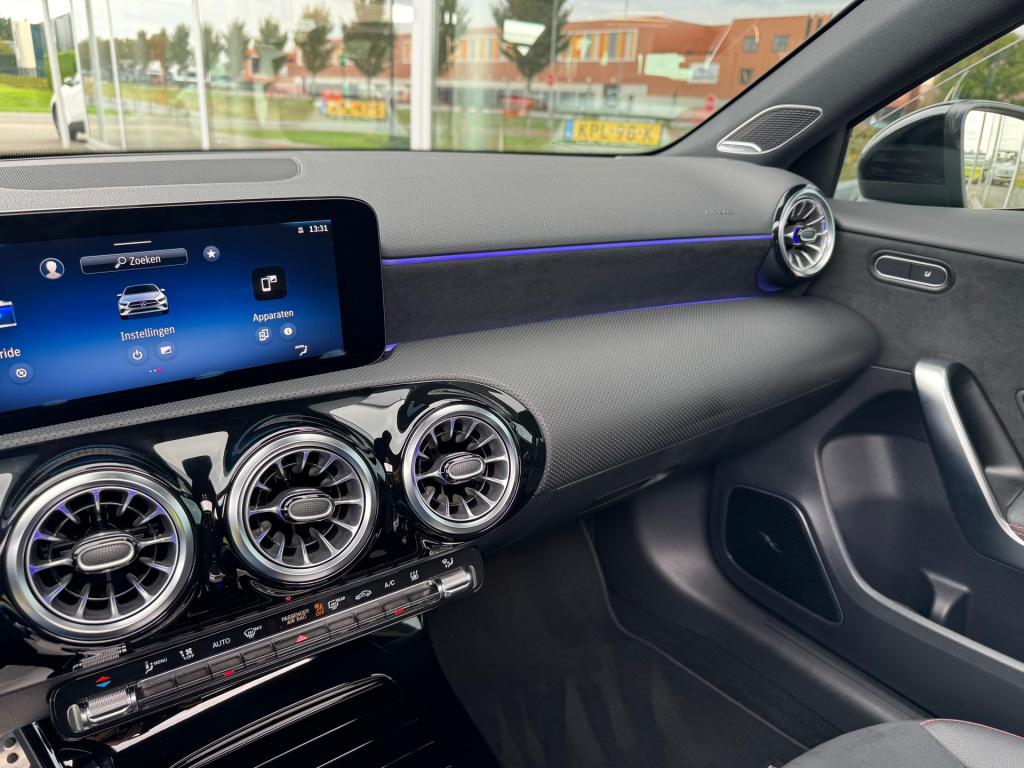 Mercedes-Benz A-Klasse 250 e amg advancedplus night-pakket automaat , panor