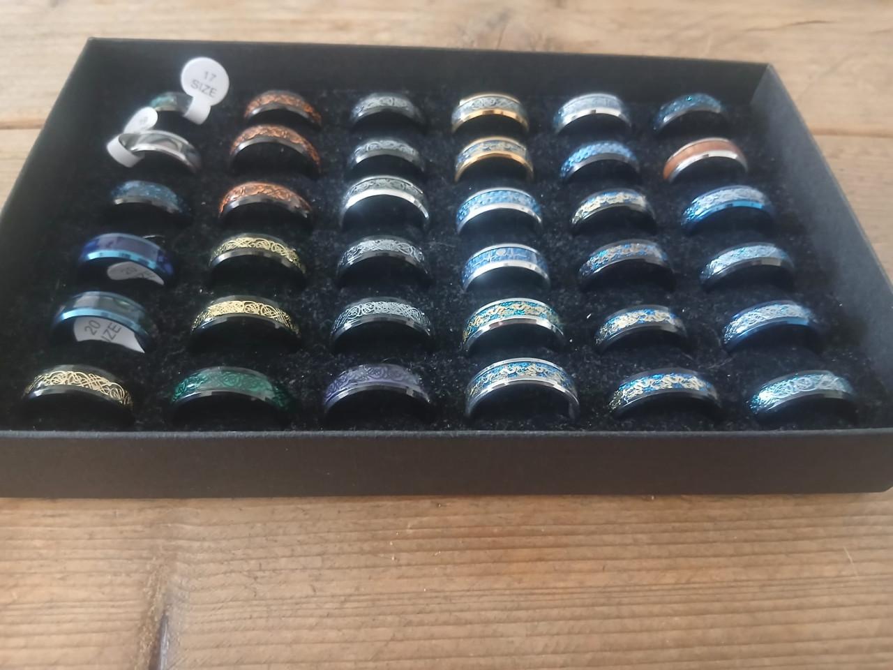 Te Koop : Verschillende Nieuwe Ringen..!!!