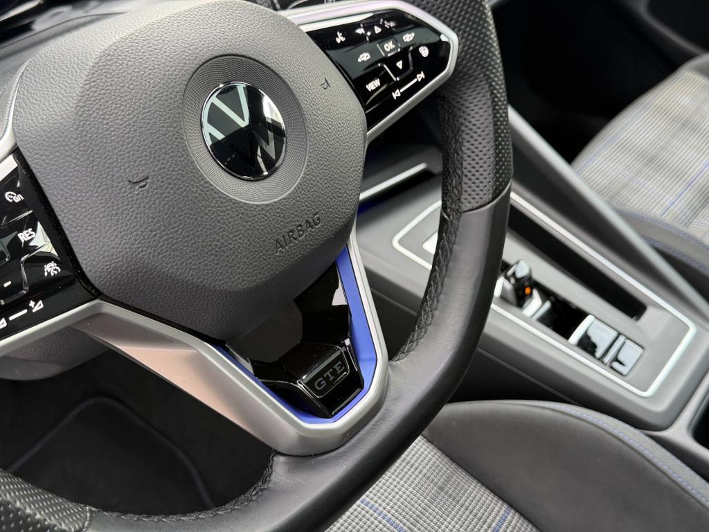 Volkswagen Golf 1.4 ehybrid gte 245pk | pano dak