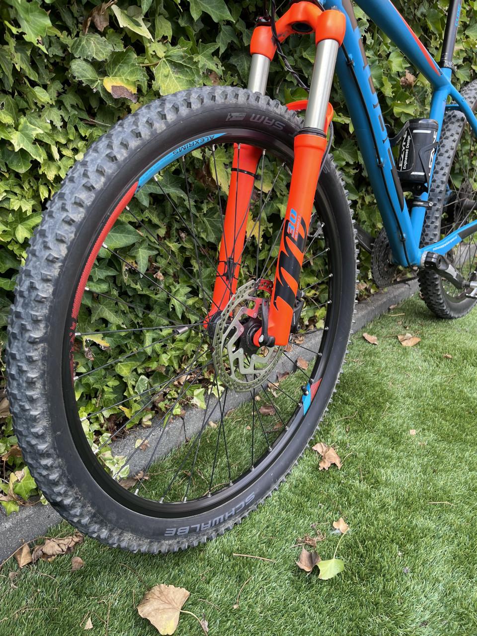 Opvallende Cube Mountainbike