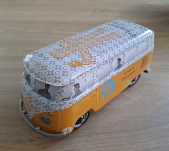 Blikken VW Bus - Official Licensed Product  Lees Adv.