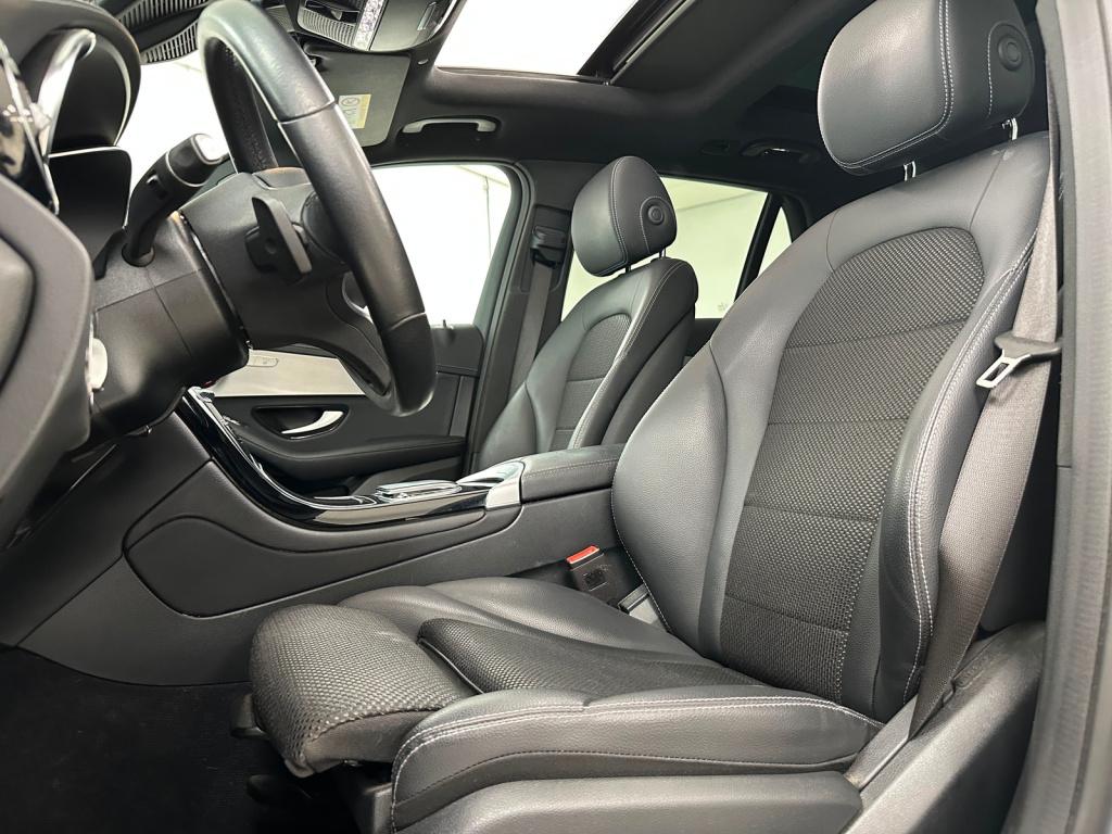 Mercedes-Benz Glc 300e 4matic luxury | luchtvering | trekhaak | panoramadak