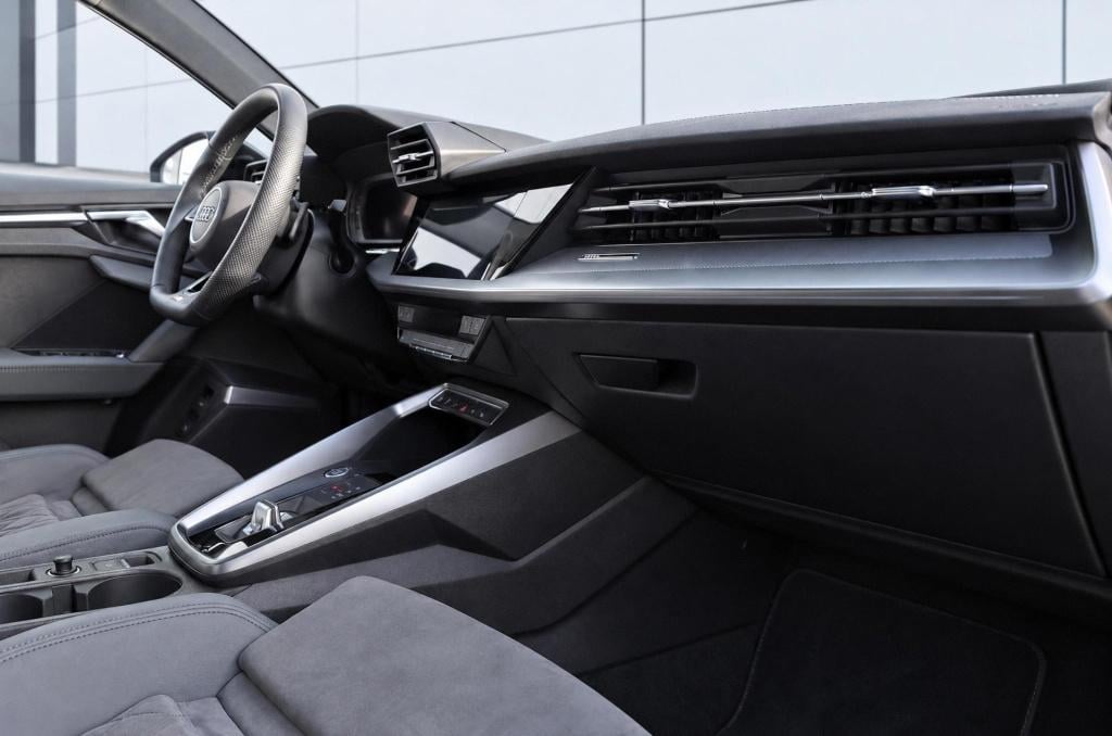 Audi A3 sportback 45 tfsi e s edition competition 245pk s-tronic | soh 91,3