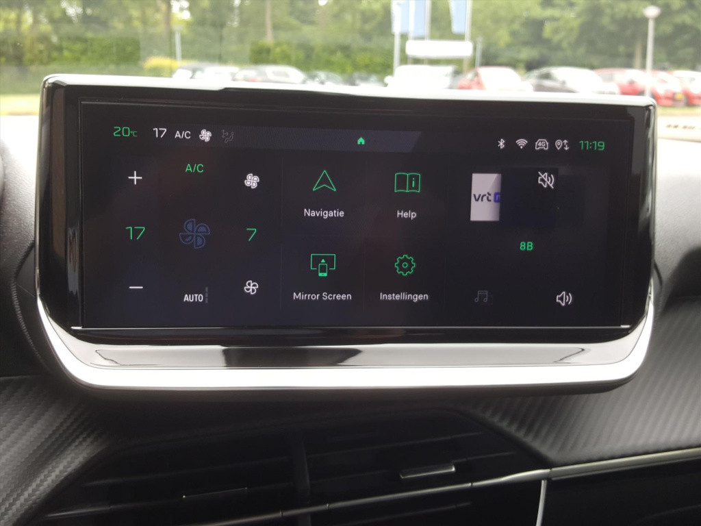 Peugeot 2008 allure 1.2 pt-100pk navigatie | apple carplay & android auto |