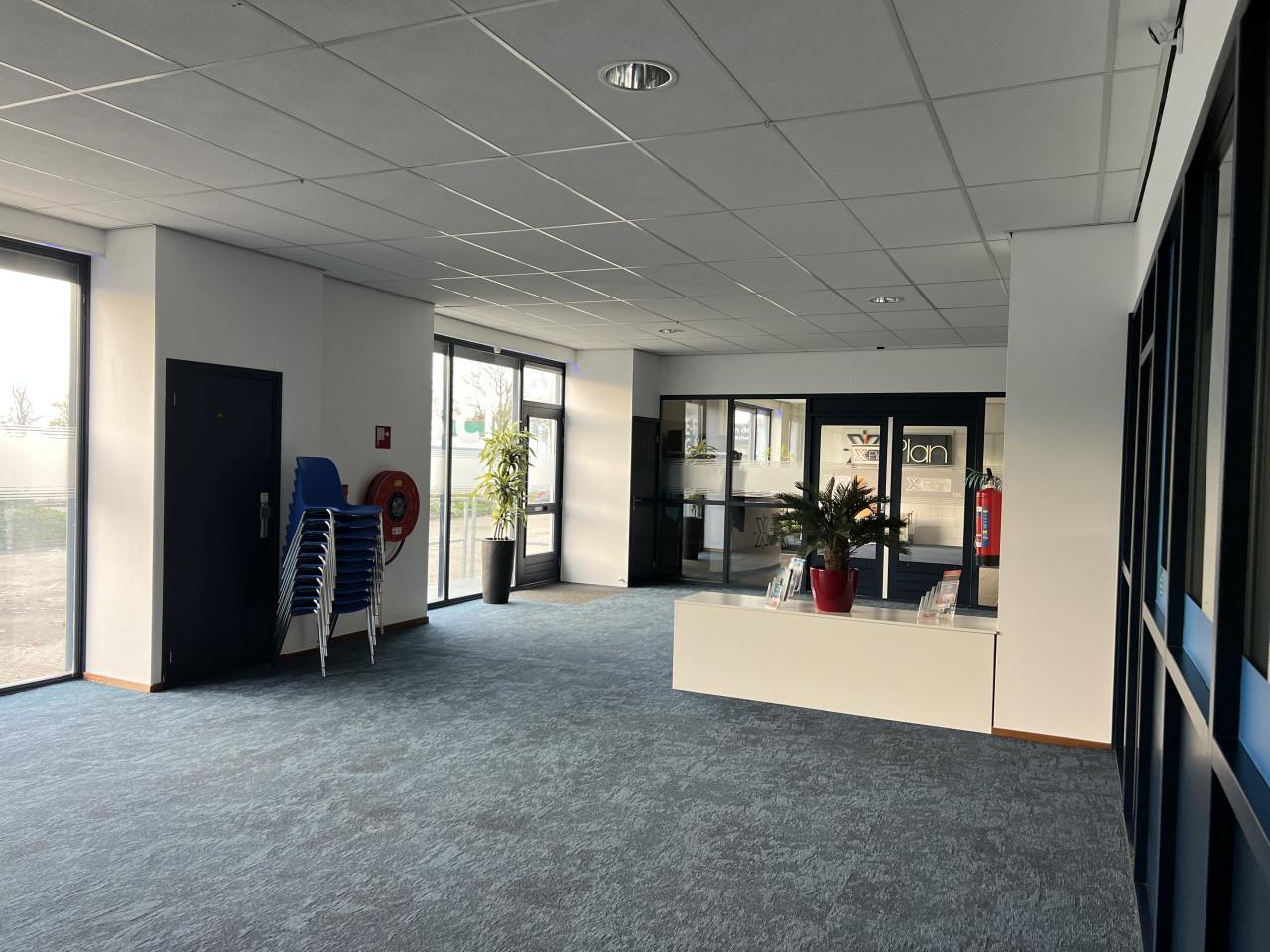 Te huur 2 geschakelde kantoorruimtes op zichtlocatie in Goes