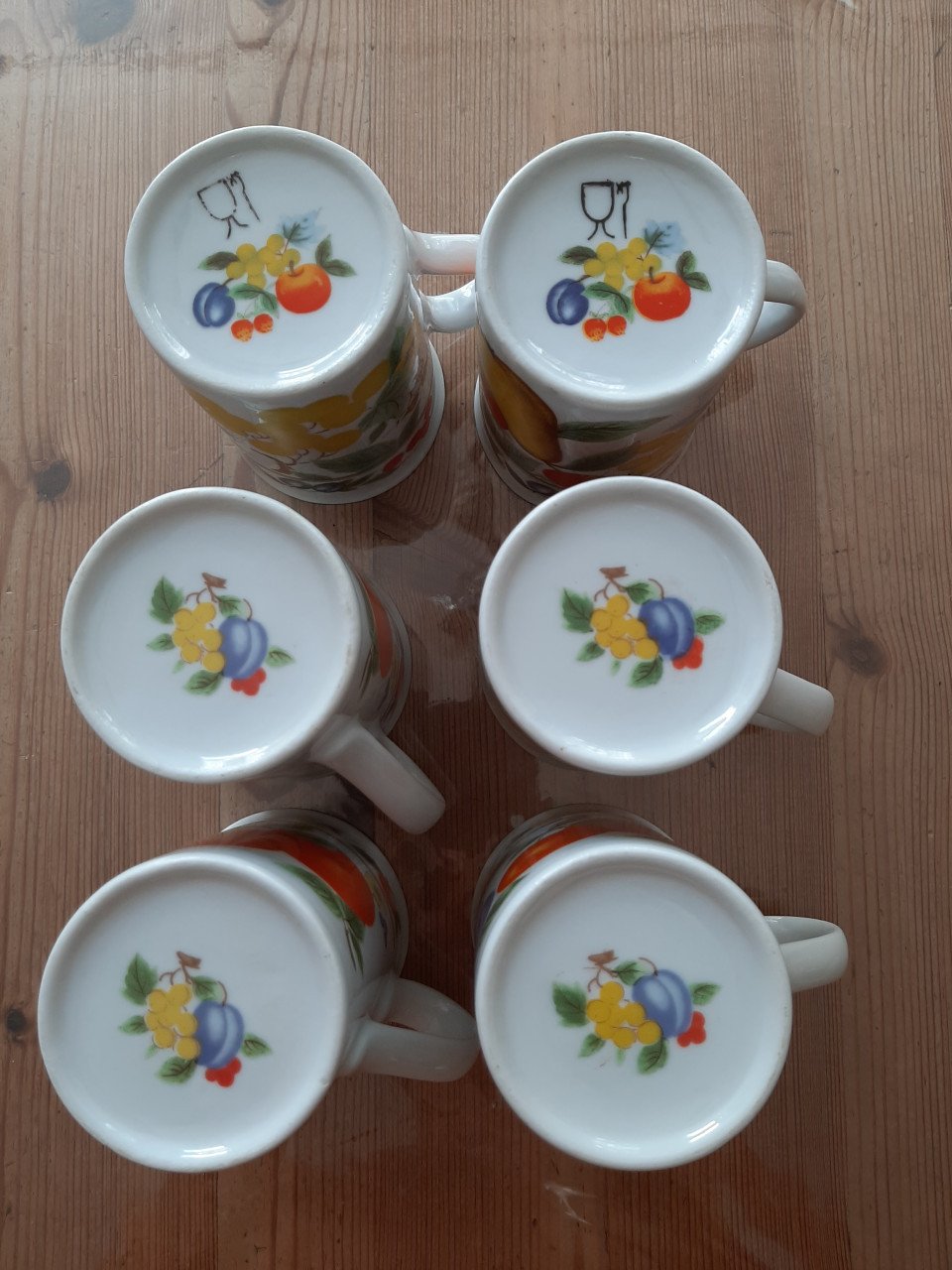 6 PORSELEINEN MOKKEN - FRUIT MOTIEF