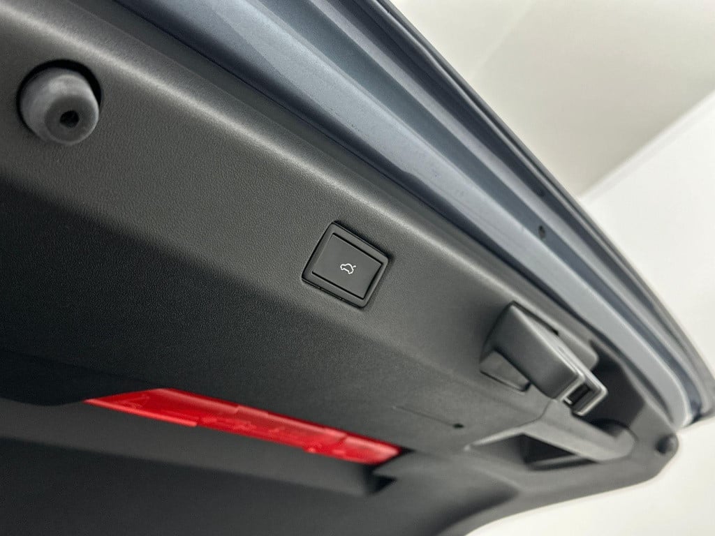 Volkswagen Id.7 tourer pro business 77 kwh 210 kw / 286 pk