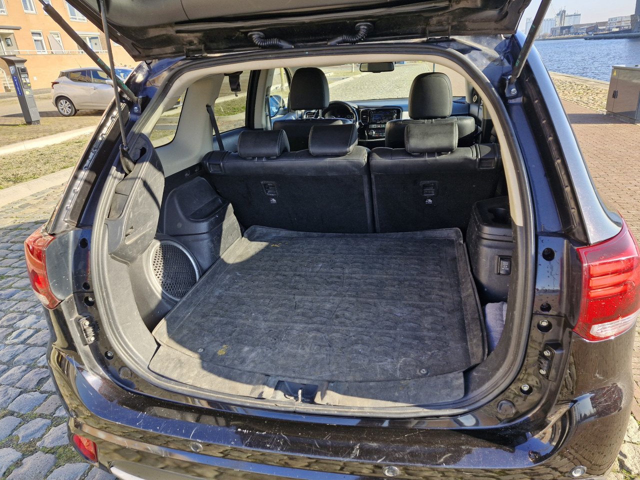 Mitsubishi outlander phev 2017