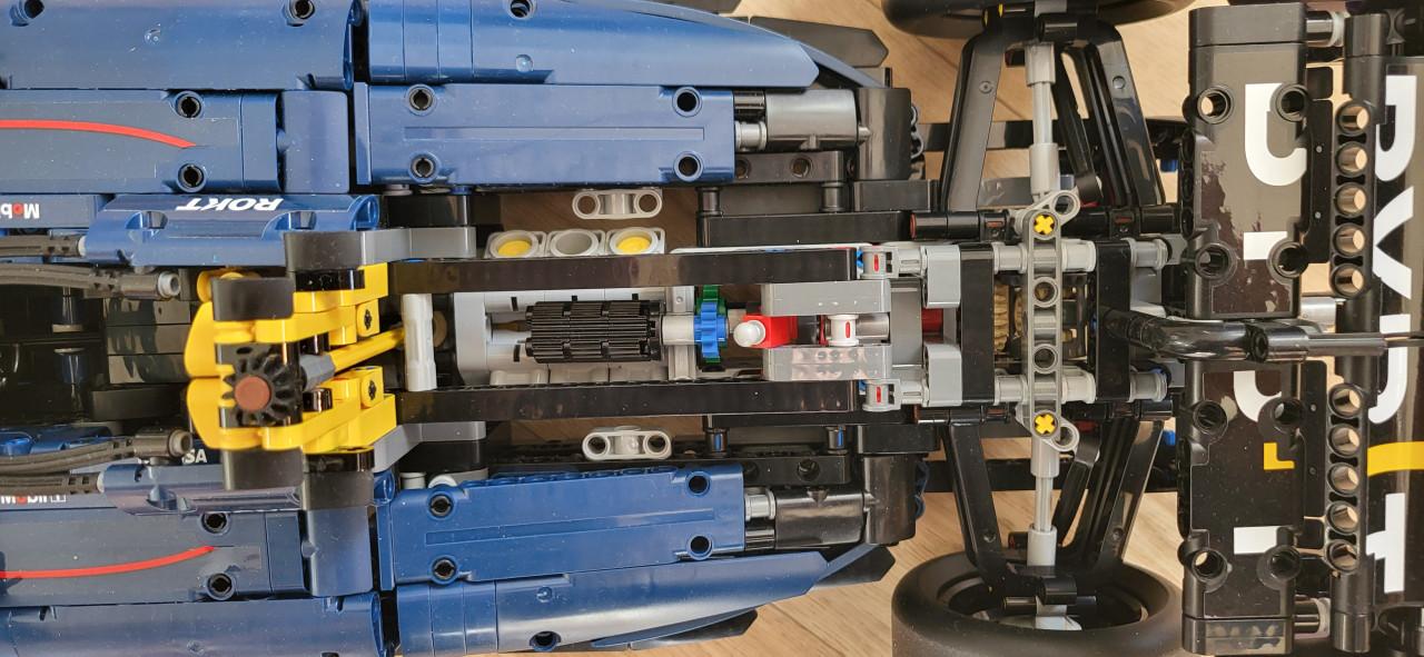 Red Bull 20 van Max Verstappen van Lego Technic (42206)