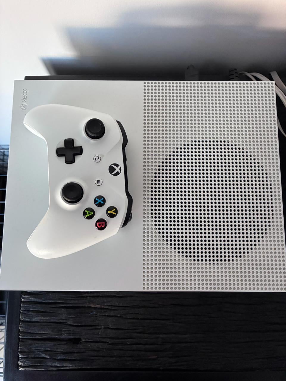 XBOX ONE 1TB