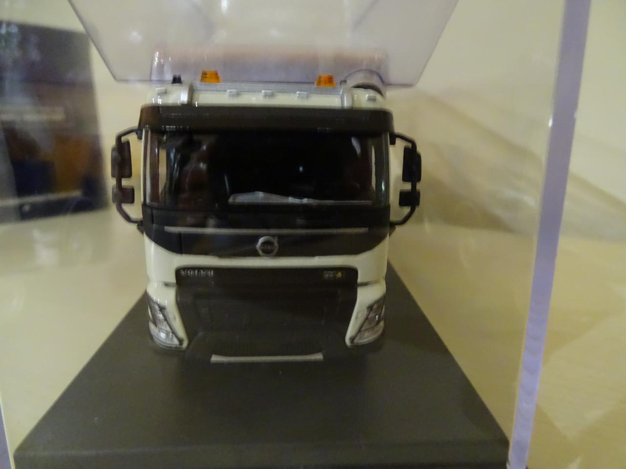 Volvo FMX 10x6 BAS Mining truck Nieuw in OVP