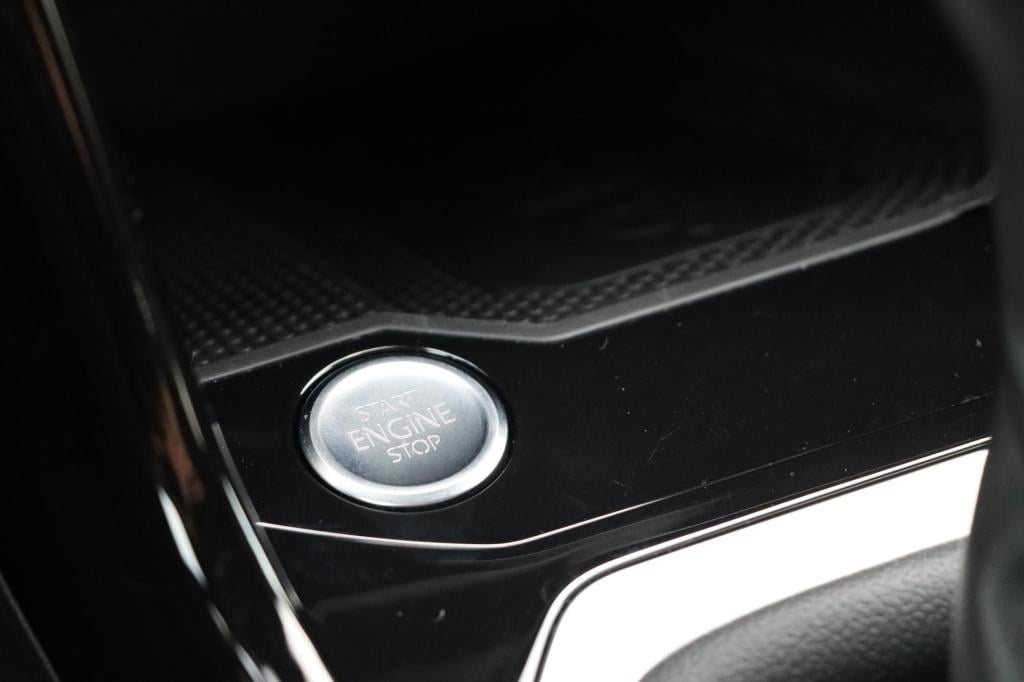 Volkswagen T-roc 1.5 tsi r-line 150pk dsg7