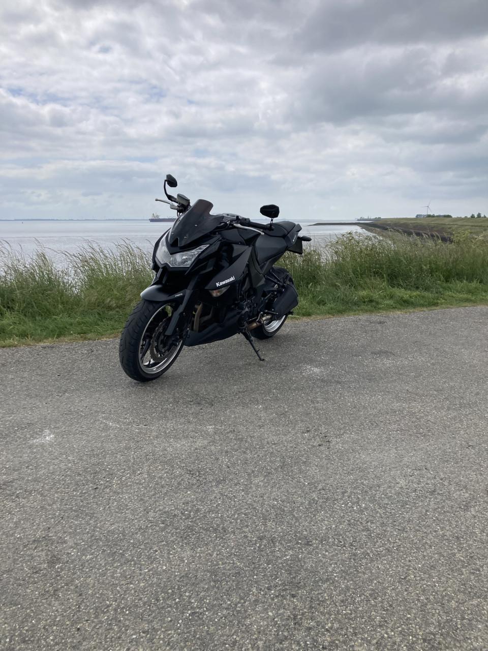 Kawasaki Z1000