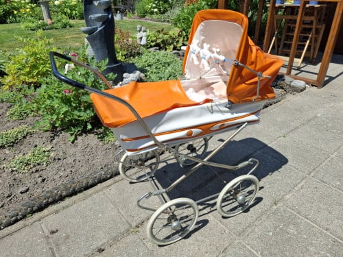 GRATIS op te halen, Poppenwagen