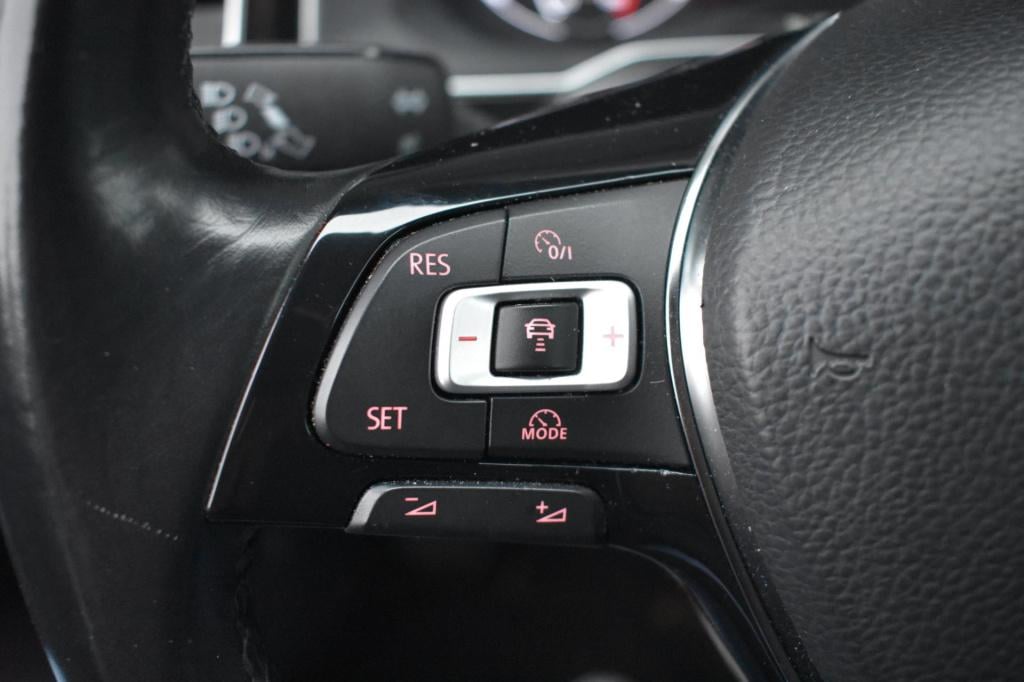 Volkswagen Polo 1.0 tsi highline | stoelverwarming | adaptieve cruise contr