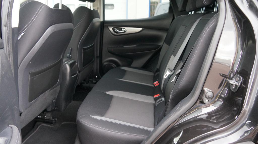 Nissan Qashqai 1.2 n-connecta rijklaar incl garantie