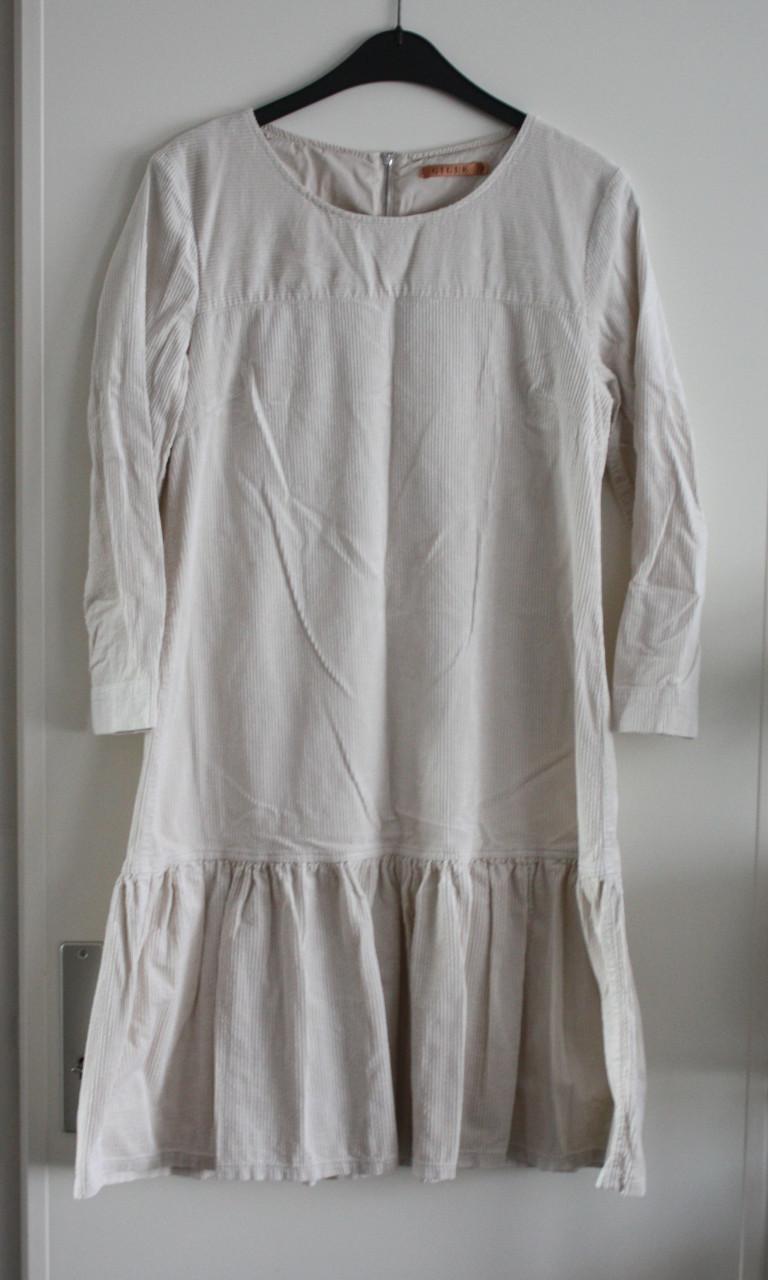 Creme kleur jurk maat 36