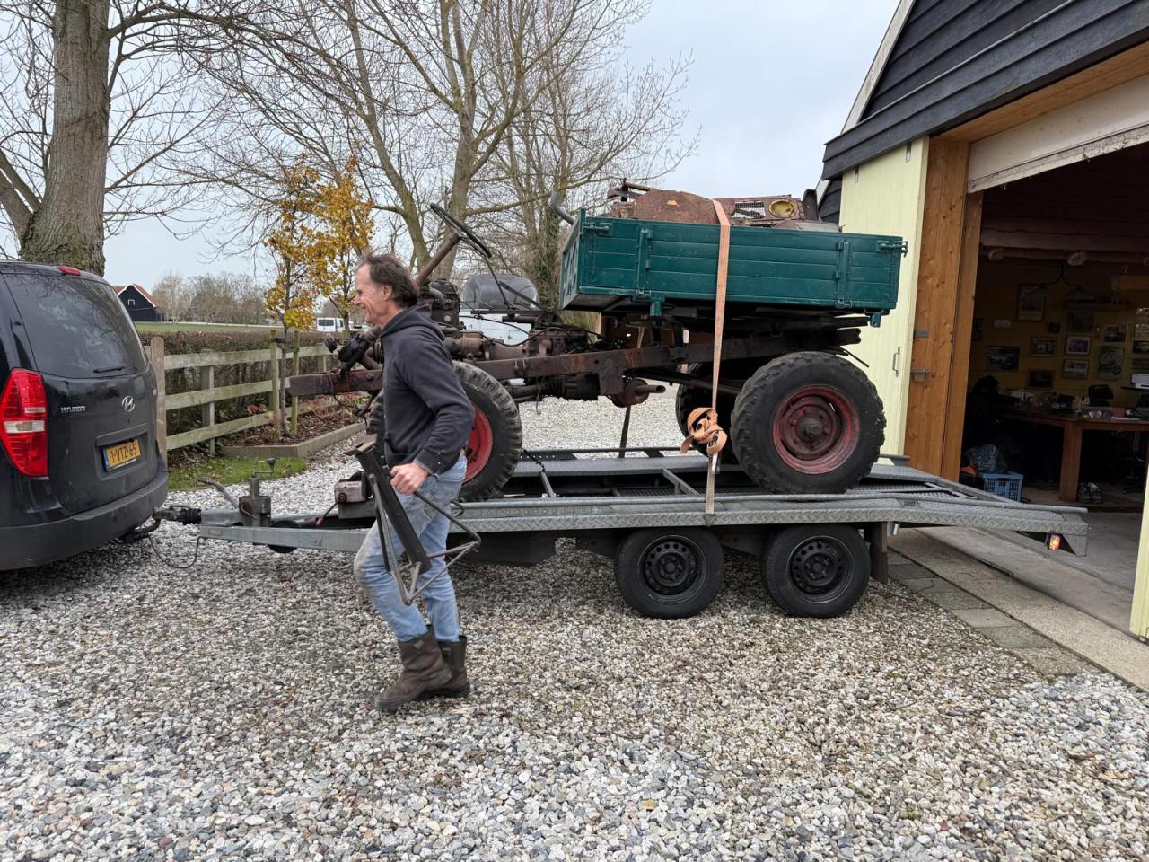 Gezocht: iemand met een unimog 411 (ik wil graag komen kijken)