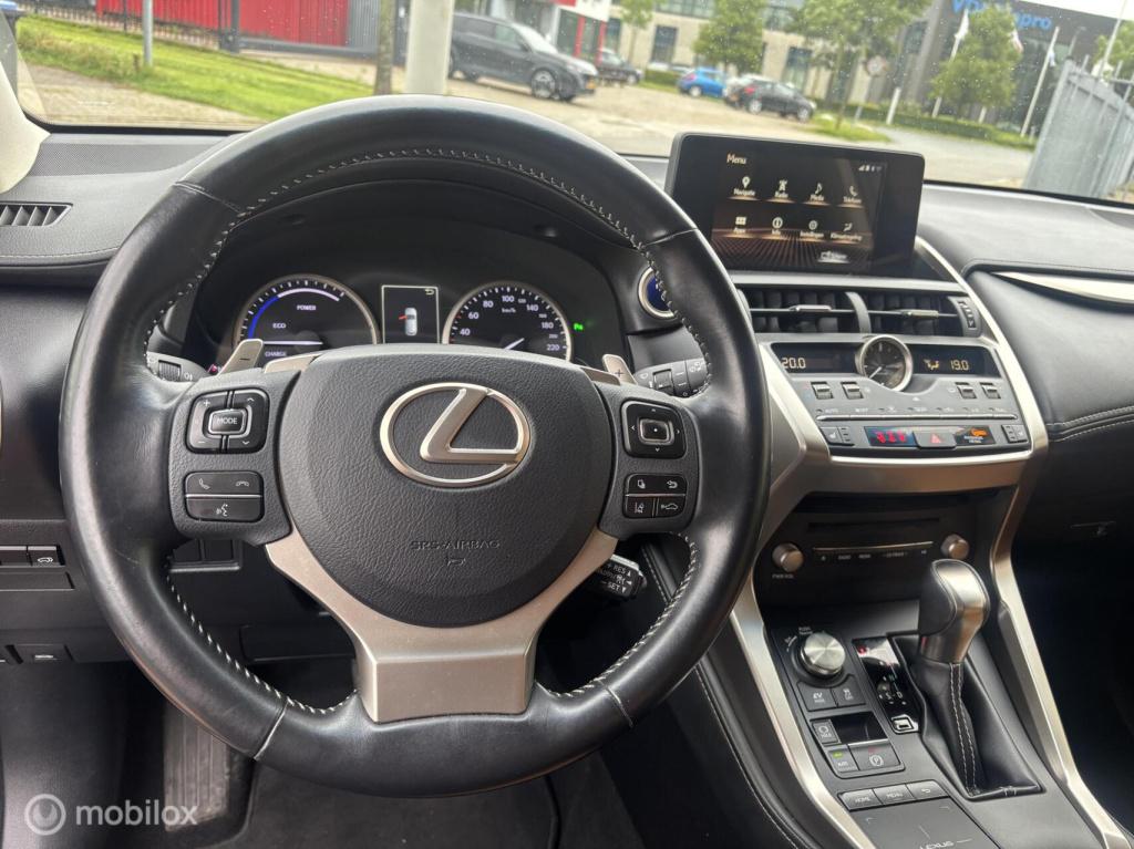 Lexus Nx 300h awd business line