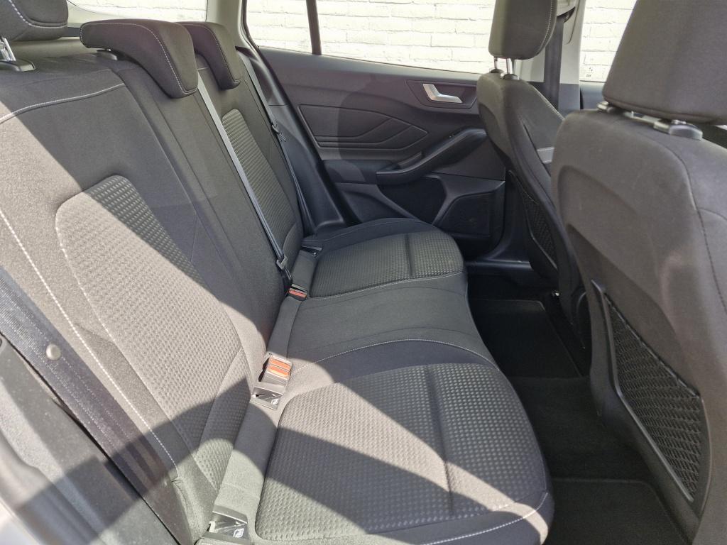 Ford Focus wagon 100 pk connected | parkeersensoren voor + achter | led ver