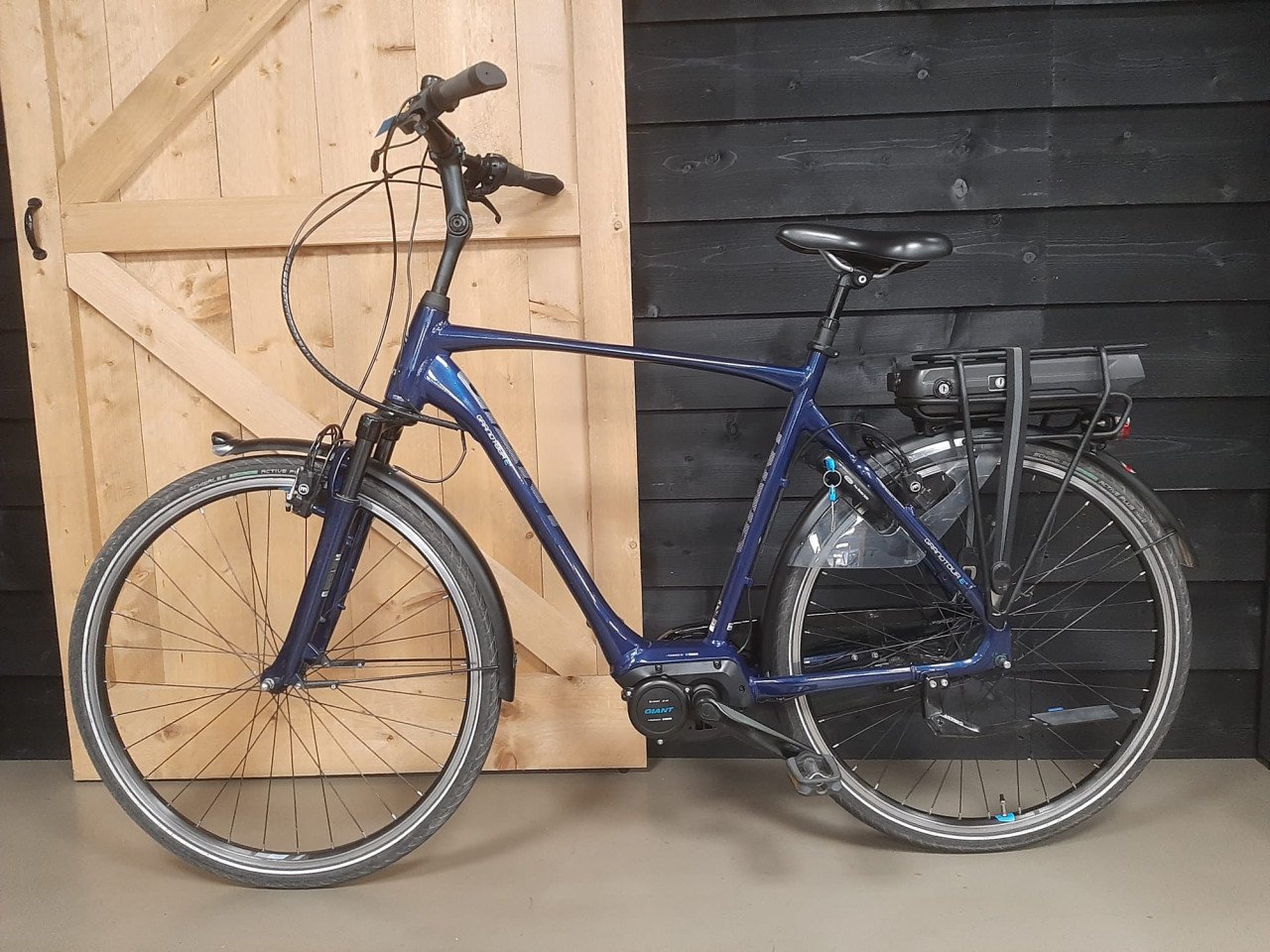 Zeer nette Giant Grandtour E+