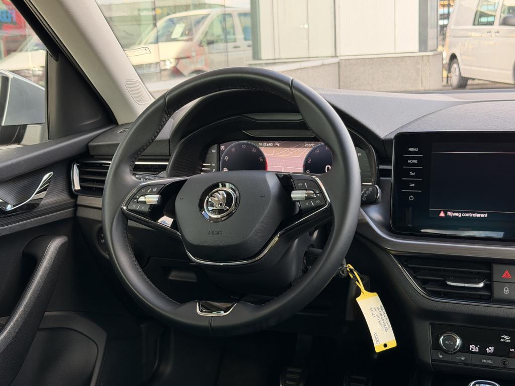 Skoda Kamiq 1.0 tsi scout line | apple carplay | lane assist | stoel/stuur 