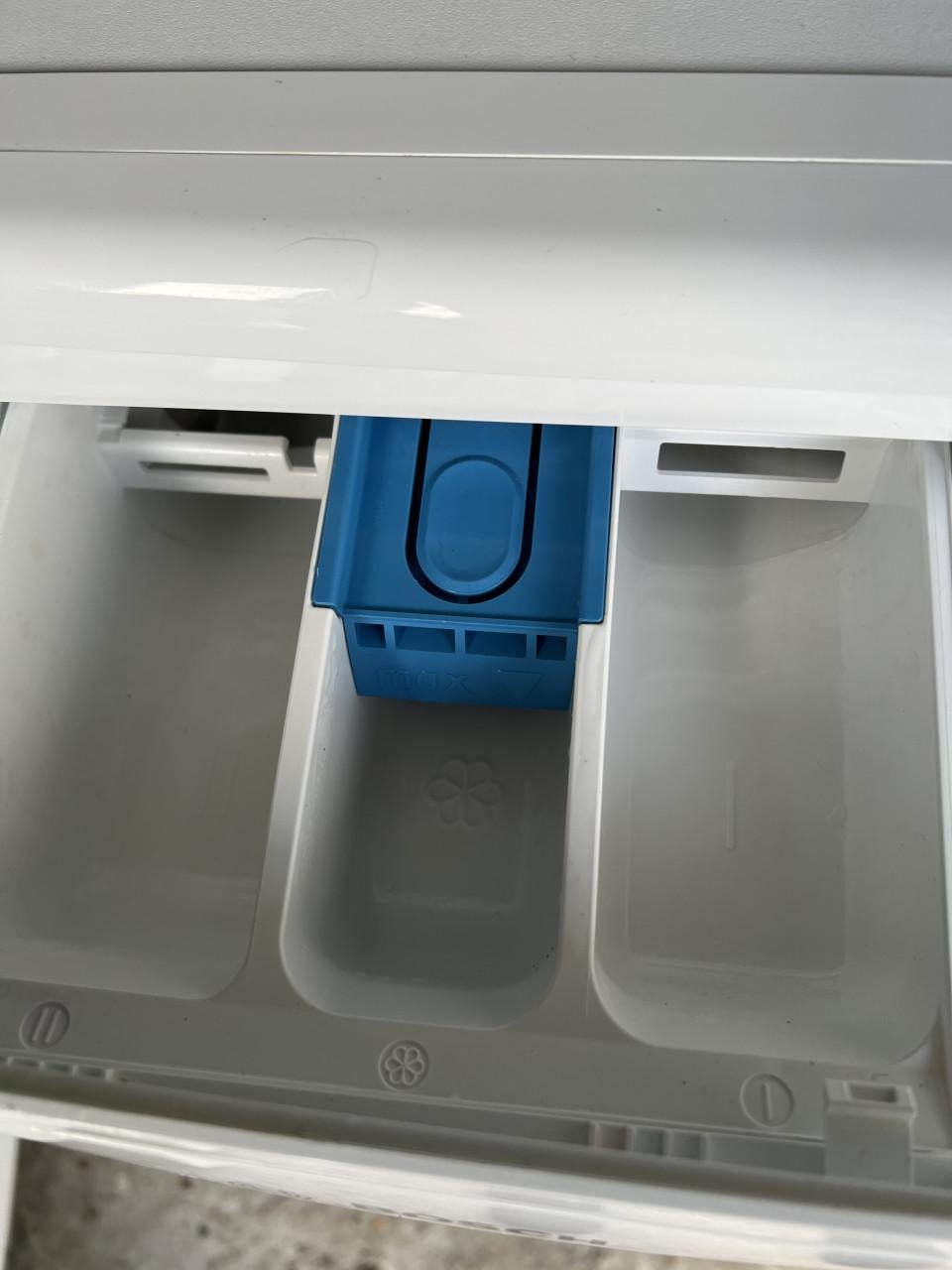 Nieuwe (2 weken gebruikt) Bosch Wasmachine 7 kg. 1400 rpm.