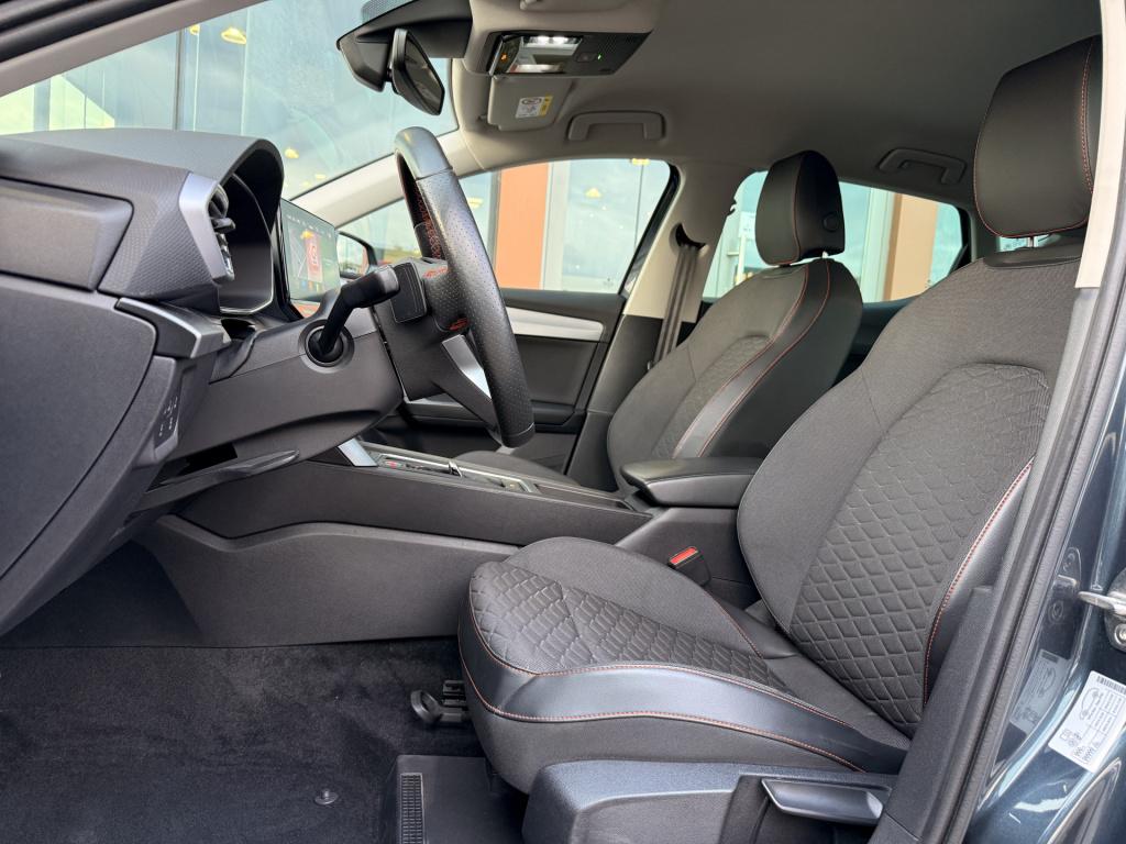 Seat Leon 1.5 etsi fr | acc | park assist | interieurverlichting | stoel/st