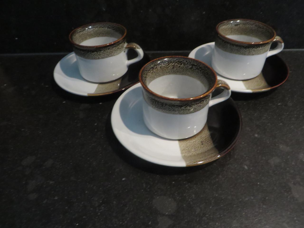 Borden  Glazen  Kop en schotel