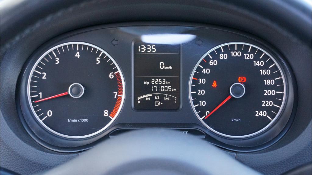 Volkswagen Polo 1.2 tsi highline panorama dak rijklaar incl garantie