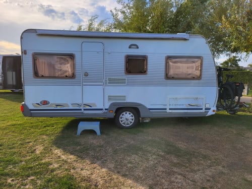 Dethleffs  Caravan 460
