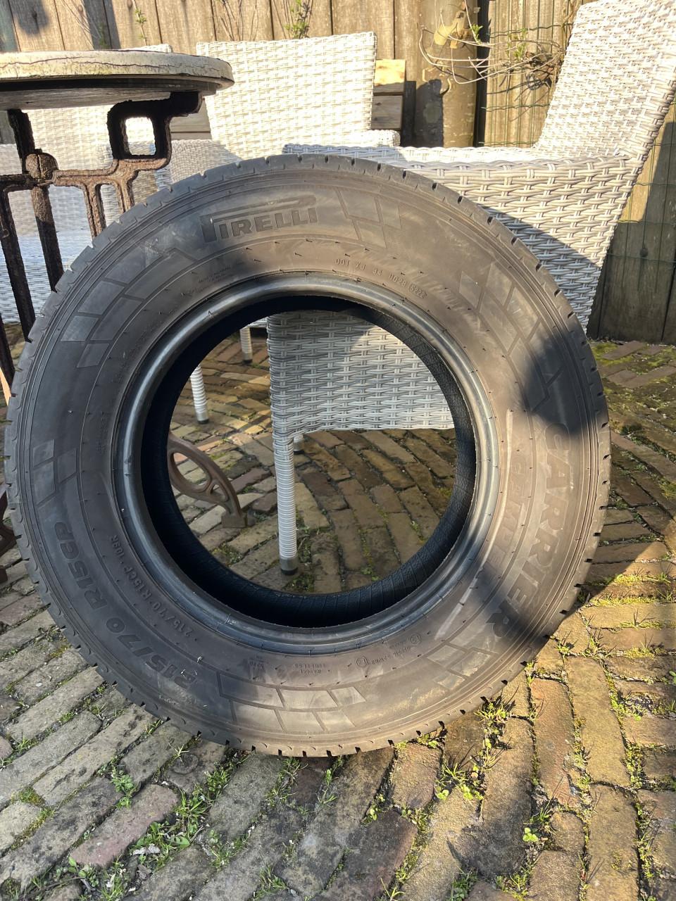 2 x Camperband ( zonder velg!!!) 215/70  R15CP