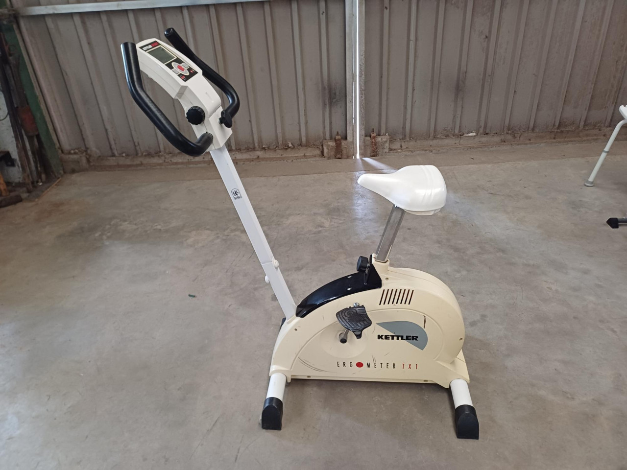 HOMETRAINER