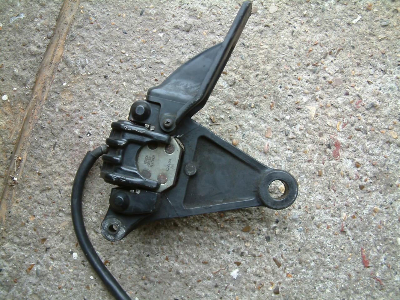 Achterrem met pomp  achterrem  klauw houder 750