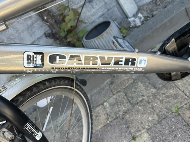 Jongens fiets