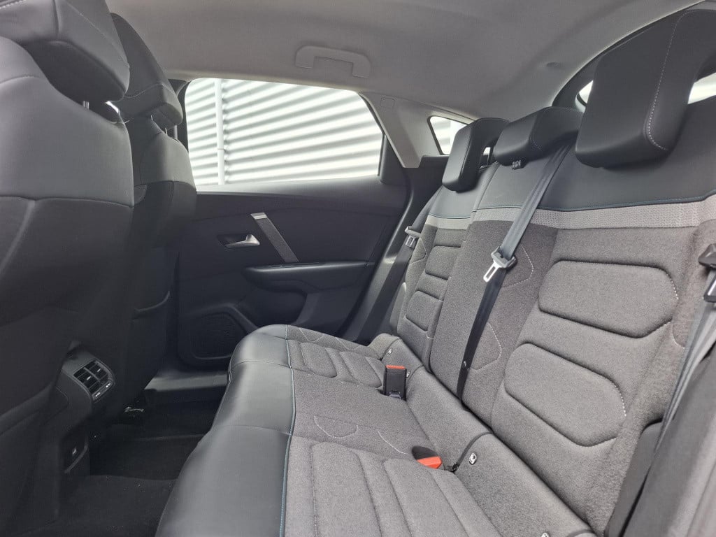 Citroen C4 130 eat8 shine automaat clima/lmv/nav/cam